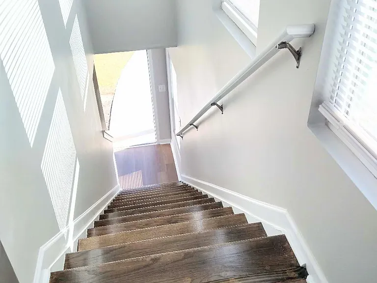 141 Brockett Dr — Photo 17