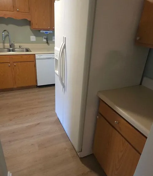 137 Westmont Dr — Photo 9