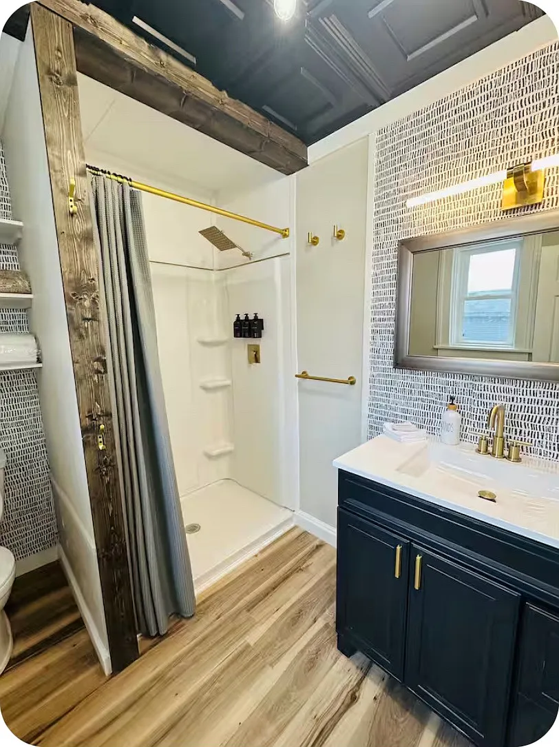 3 bed, 1100 sqft, $1,200 — Photo 3