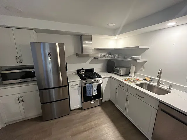 1646 Newton St NW #B — Photo 12
