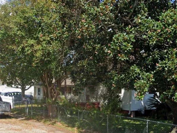 527 Farrington Dr, Marrero, LA 70072