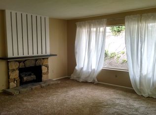 2157 Via Robles, Oceanside, CA 92054