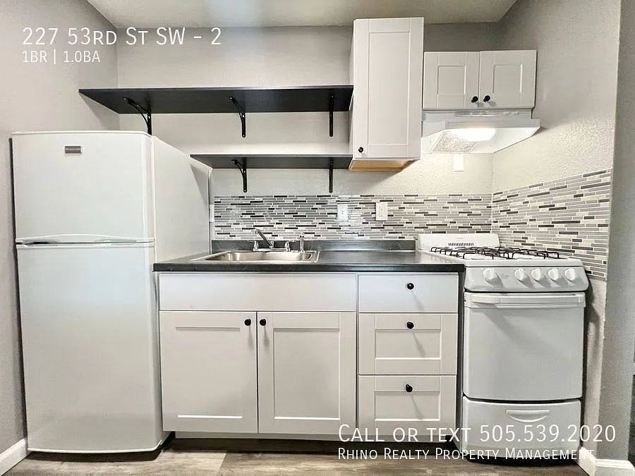 1/2 Off First Months Rent! Complete Remodel! 1 Bedroom, 1 Bath In The SW! — Photo 3