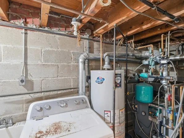 457 Beach 66th Street image 14 of 18