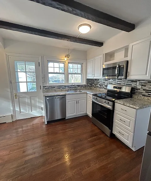 Kitchen - all new appliances