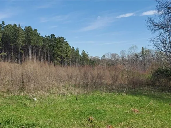 173 Alexander Farm Rd, Harmony, NC 28634