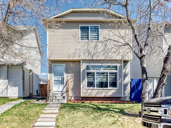 77 W Martinbrook Rd NE, Calgary, AB T3J 3E1