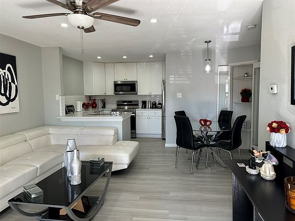 3rd image of 6108 Abrams Rd APT 414