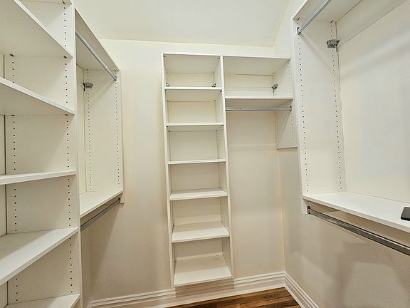2nd image of 15 Cobblestone Way