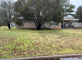 112 Oakwood Dr, Keene, TX 76059