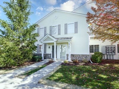 2115 Silverstone Dr #2115, Carpentersville, IL, 60110
