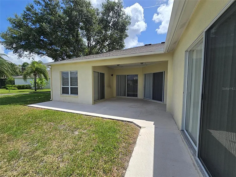 15305 Palomapark Ln — Photo 33