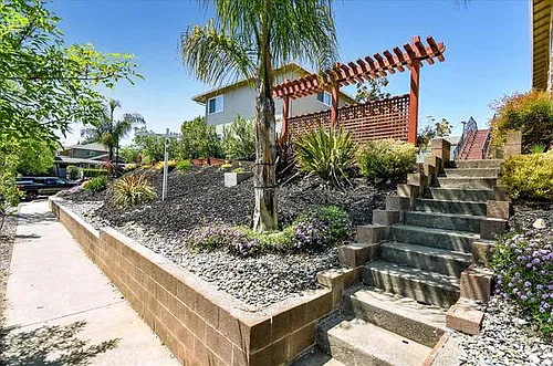 115 Towne Terrace Photo 1