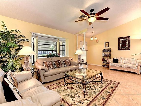 5th image of 6177 Roberta Dr