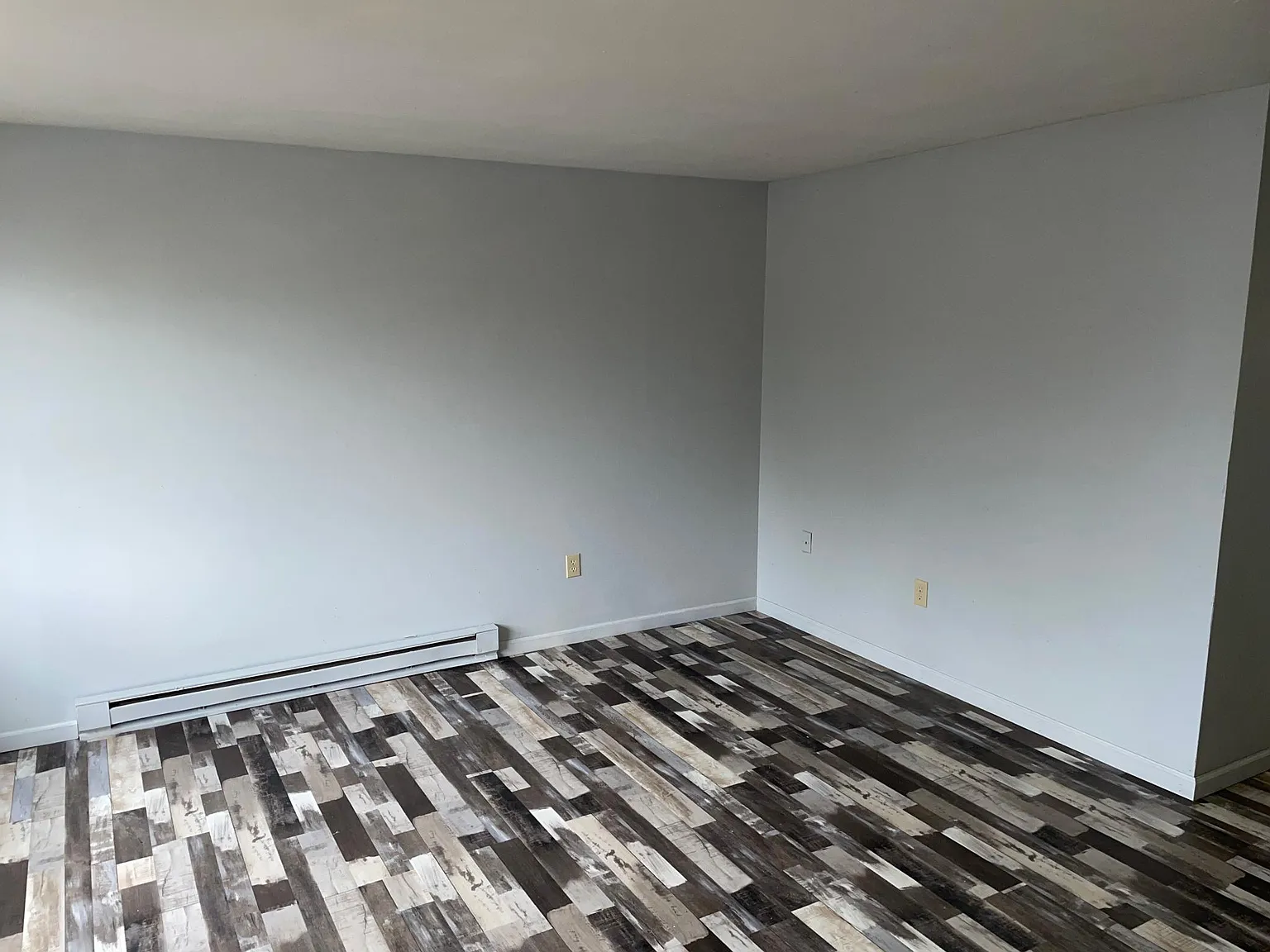 2 bed, 900 sqft, $975 — Photo 4