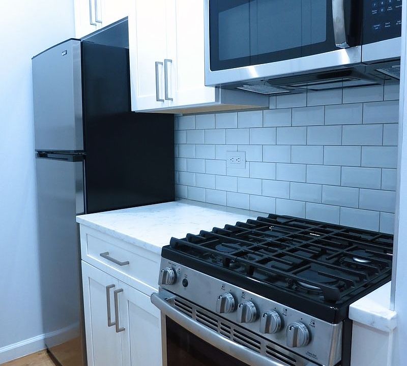 1st image of 515 E 78th St APT 3G