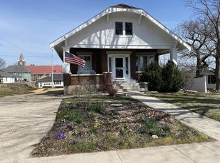 611 Maiden St, Mineral Point, WI 53565