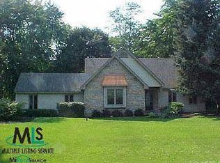 1010 Fuller St, White Lake, MI