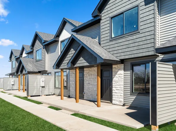 602 NE Hart Ln, Ankeny, IA 50021