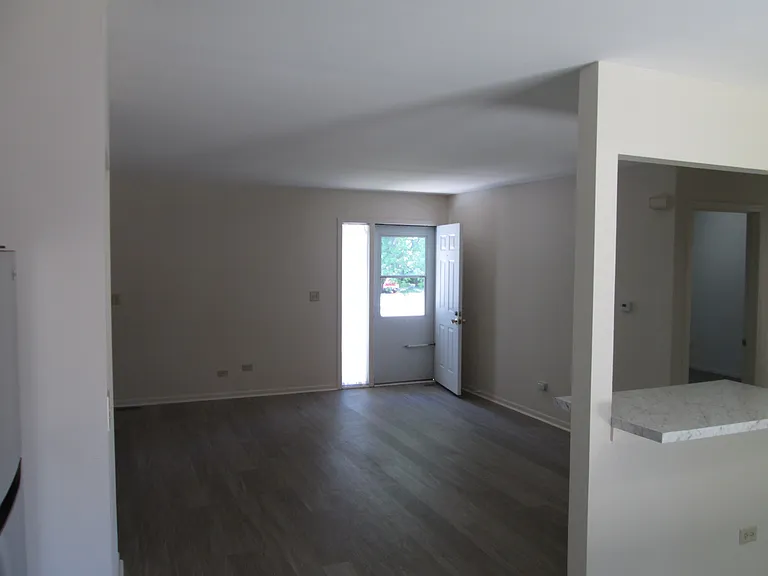 828 Pine Grove Ave — Photo 18