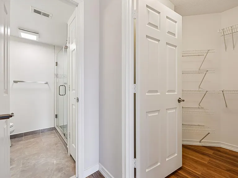 5809 Nicholson Ln #514 — Photo 22