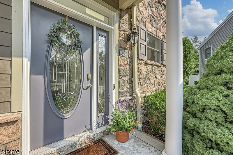 2 bed, 2.0 bath, $4,450 — Photo 2