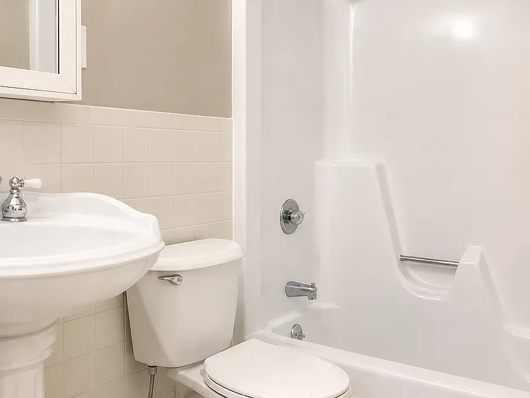 15 Davis Rd #B14 — Photo 10