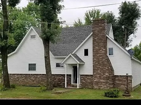 402 W Main St, Shelbyville, MO 63469