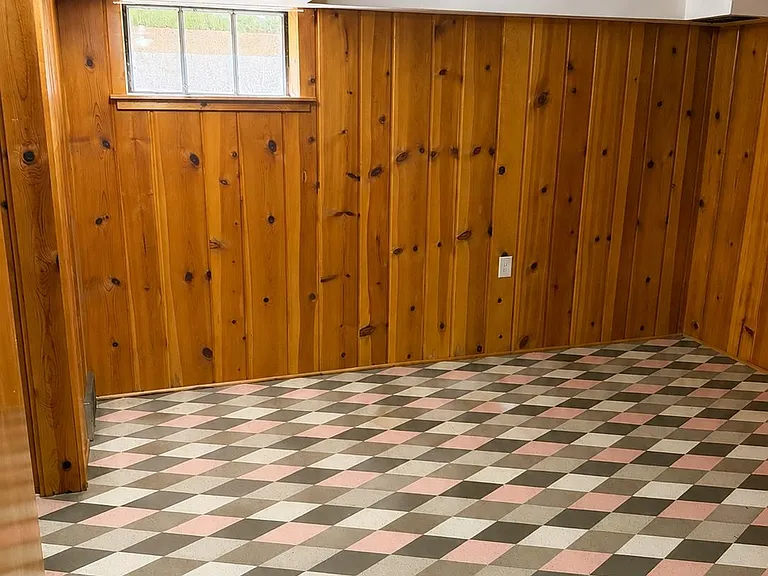 312 W Commerce St — Photo 14