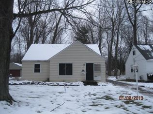 24373 Hedgewood Ave, Westlake, OH