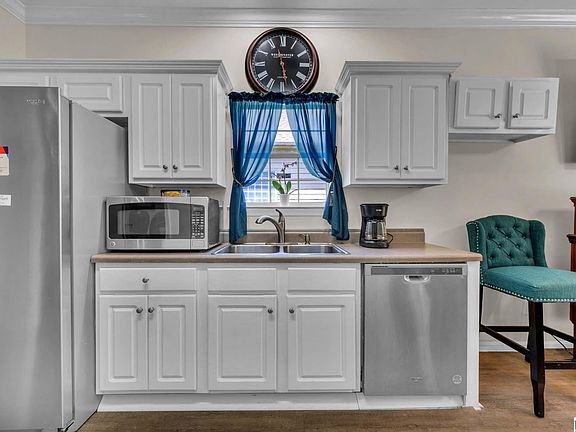 5th image of 813 Savannah Ln