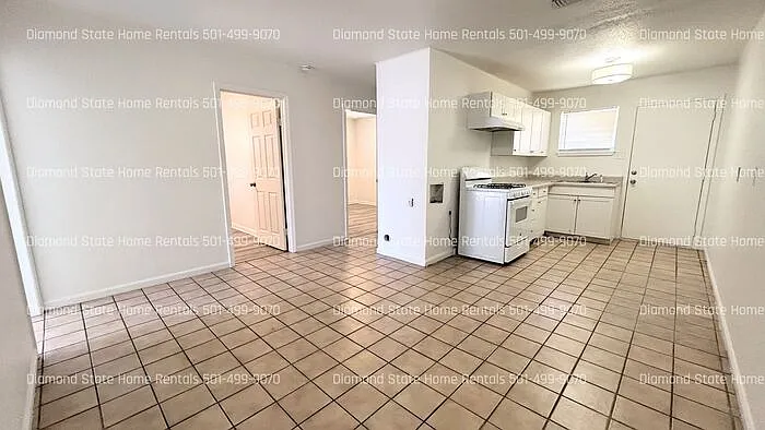 826 Jane Dr — Photo 9