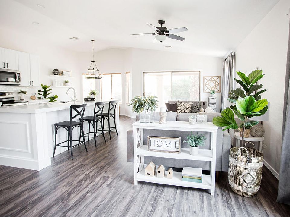 1st image of 1821 W Havasu Way