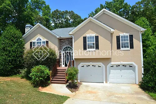 4050 Lions Gate Photo 1