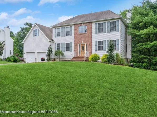 8 Dominion Drive, Jackson, NJ 08527