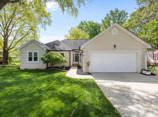 413 Nixon Rd, Belmont, NC 28012