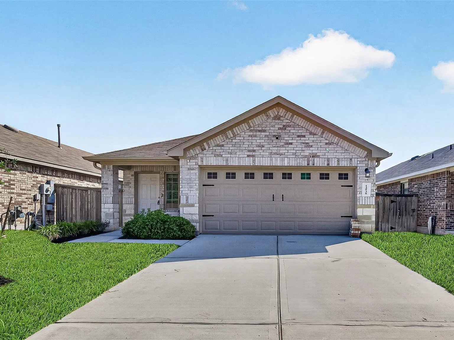 3 bed, 2.0 bath, 1451 sqft, $1,625 — Photo 3