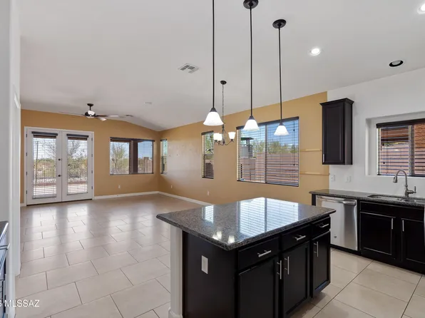 9919 N Crook Ln, Tucson, AZ 85742