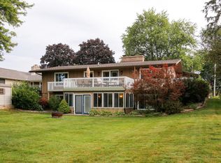 319 Lakeshore Dr, Battle Creek, MI 49015