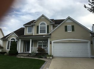 4725 Parkside Ct, Ann Arbor, MI 48105