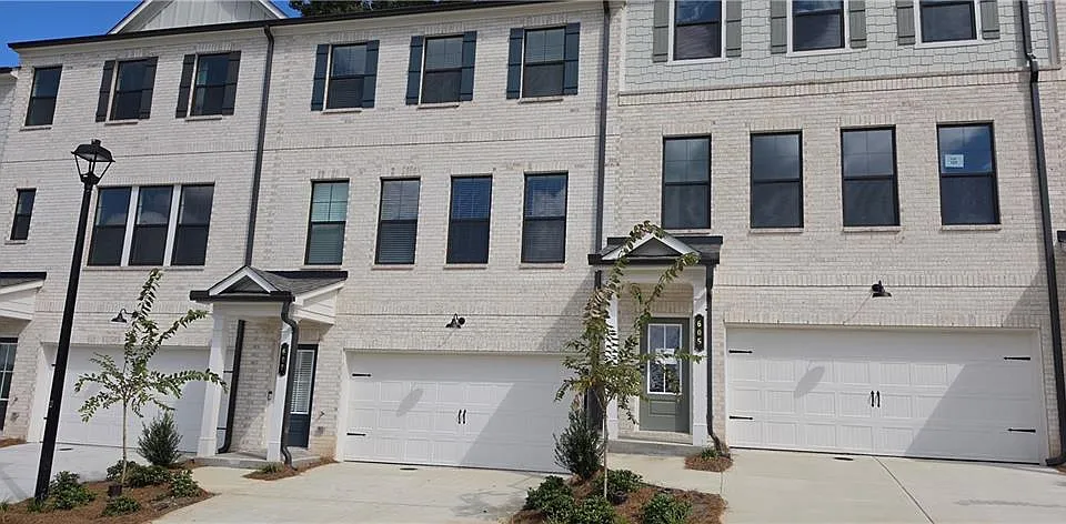 607 Rose Hill Ln