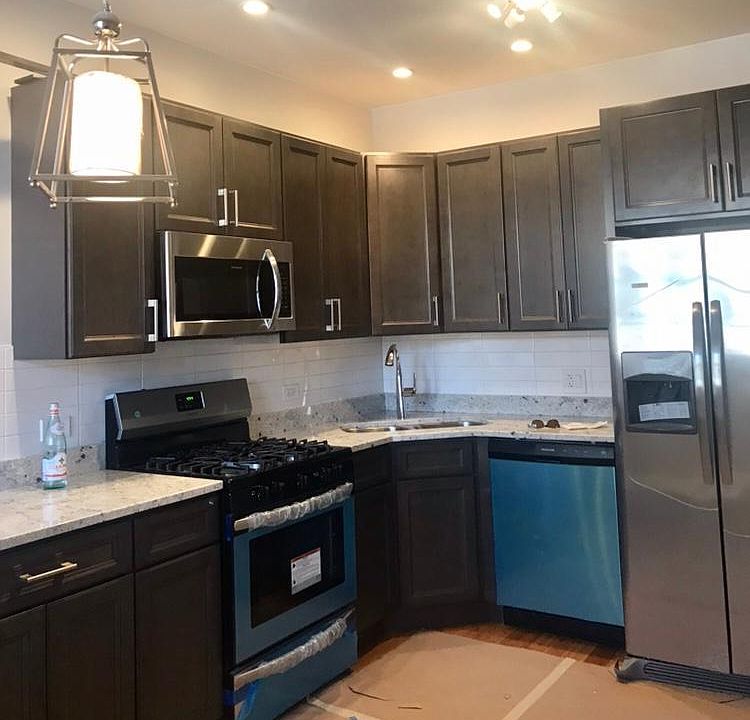 1st image of 1025 N Western Ave #2F