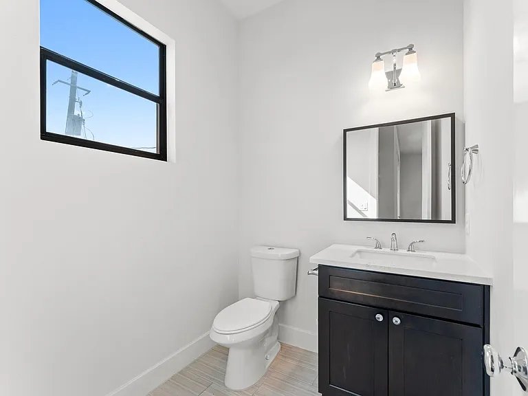 2909 Gillespie St #A — Photo 21
