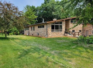 4826 River Heights Dr, Manitowoc, WI 54220