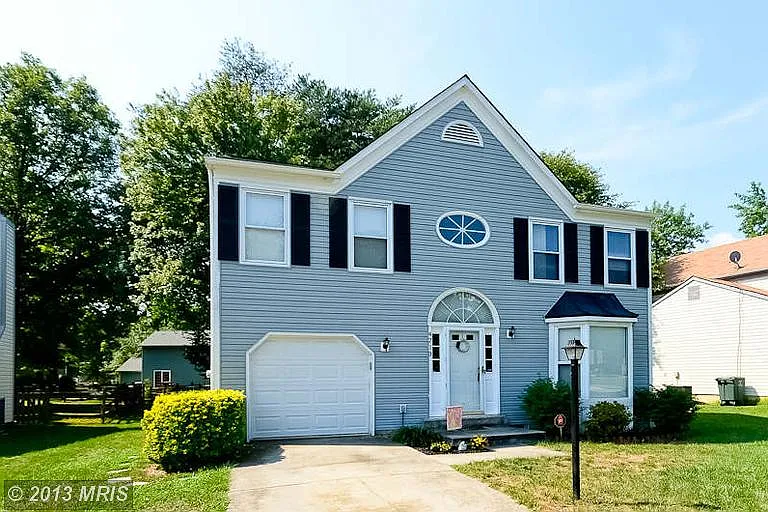 4213 Mockingbird Cir photo 1