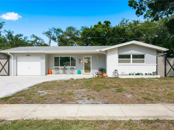 1144 Woodbrook Dr, Largo, FL 33770