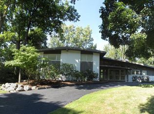 31325 E Stonewood Ct, Farmington Hills, MI 48334