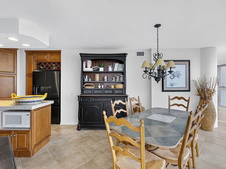 4041 Gulf Shore Blvd N #1807 — Photo 11