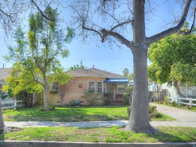219 N Beachwood Dr, Burbank, CA, 91506