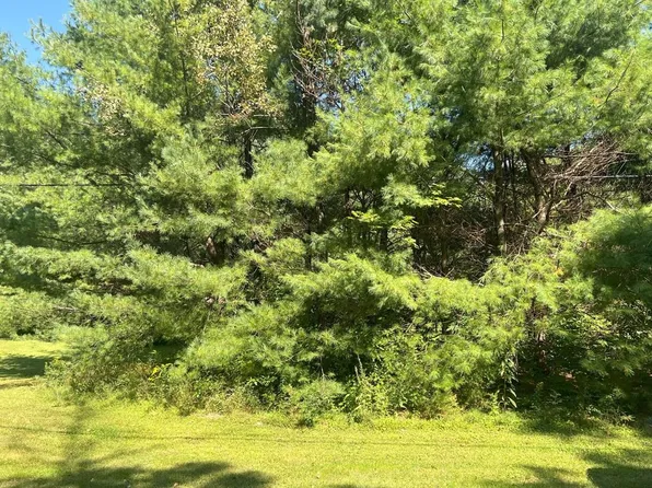 4 Plaisted Road, Campton, NH 03223